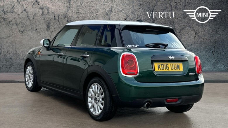 MINI Hatchback 1.5 Cooper 5dr Petrol Hatchback